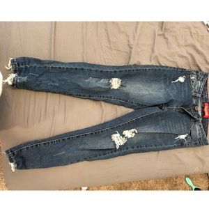 ripped hipster skinny jeans